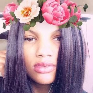 Meet your Posher, Simone